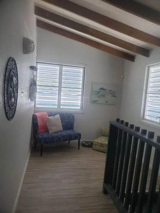 펜션 The Red Door Beach House, Buye Beach 카보조로