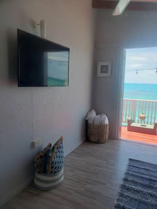 The Red Door Beach House, Buye Beach 카보조로 펜션