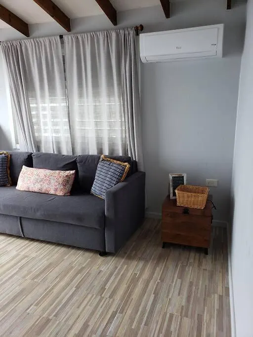The Red Door Beach House, Buye Beach 카보조로