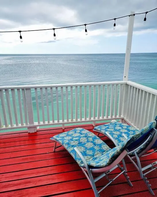 펜션 The Red Door Beach House, Buye Beach 카보조로 푸에르토리코