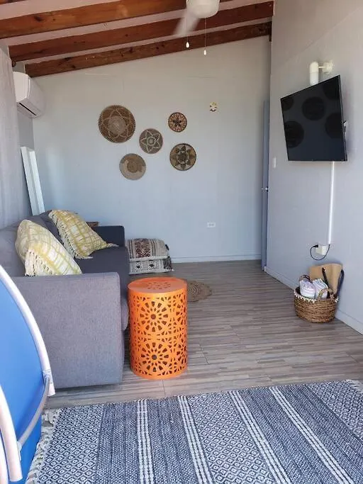 펜션 The Red Door Beach House, Buye Beach 카보조로