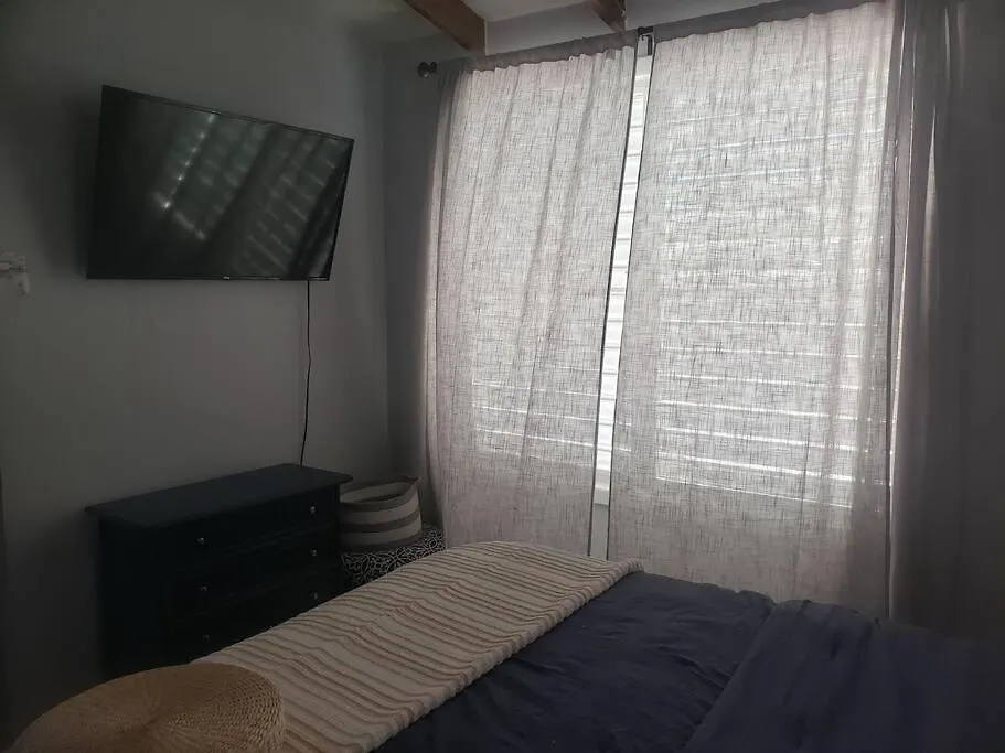 펜션 The Red Door Beach House, Buye Beach 카보조로