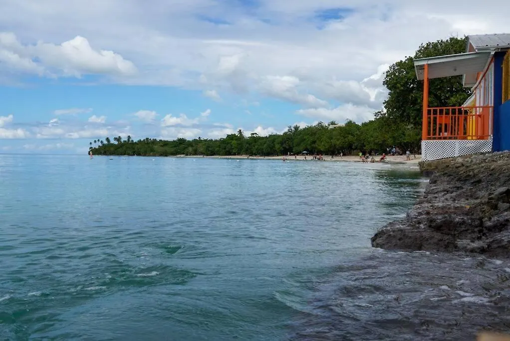 The Red Door Beach House, Buye Beach 카보조로 펜션
